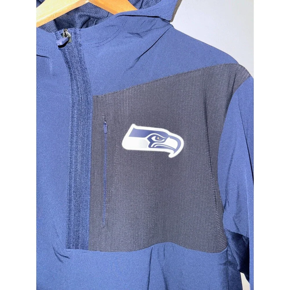 Men's XL Nike NFL Seattle Seahawks Team Issued PE Pregame 1/2 Zip Anorak Jacket
